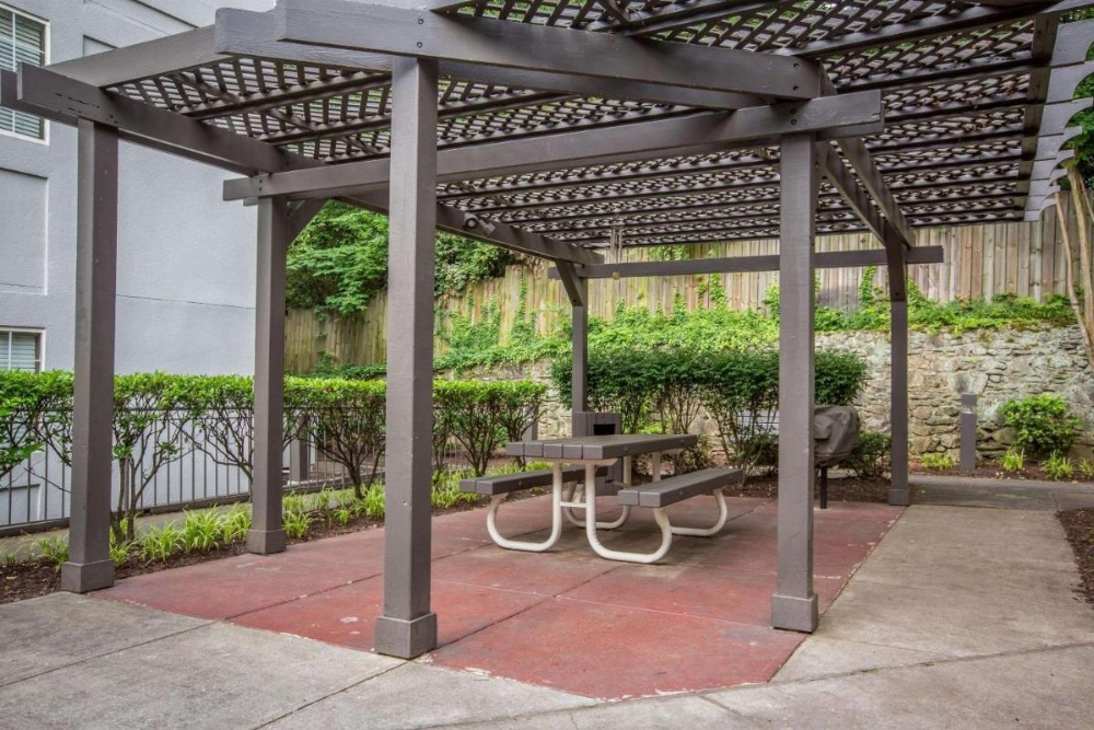Quality Suites Buckhead Village